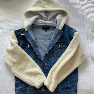 FOREVER 21 FAUX SHERPA & DENIM JACKET